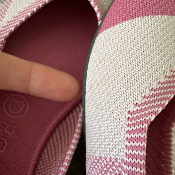 ROTHY’S Limited Edition Pink Cap Toe Breast Cancer Awareness Flats Sz 8.5 - Picture 13 of 13